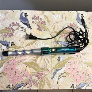 Bed Head TIGI Spiral Curling Iron